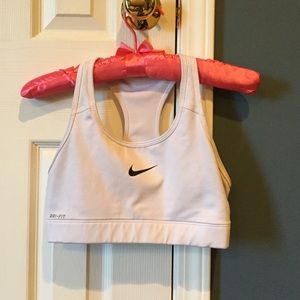 Nike dry fit sports bra