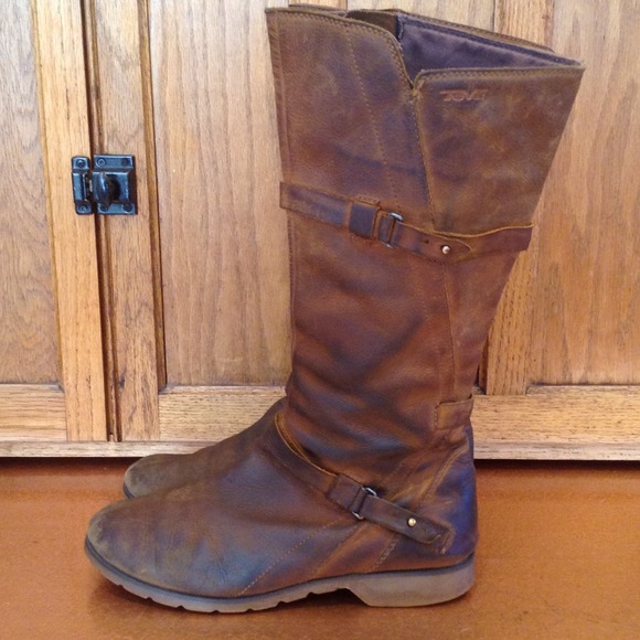 TEVA Leather Rustic Boots✨SOLD✨ - Picture 3 of 4