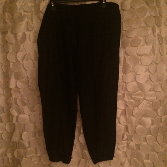 Nicole Black lightweight Joggers