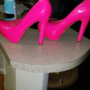 Hot pink heels just fab