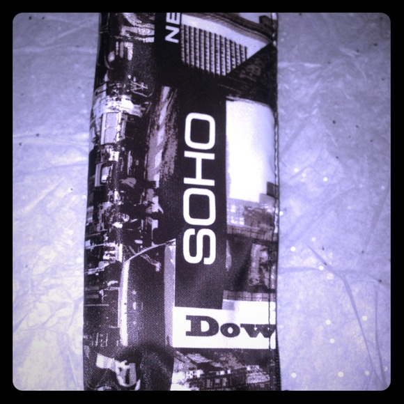 SOHO Up/downtown New York ect. scenery makeup bag