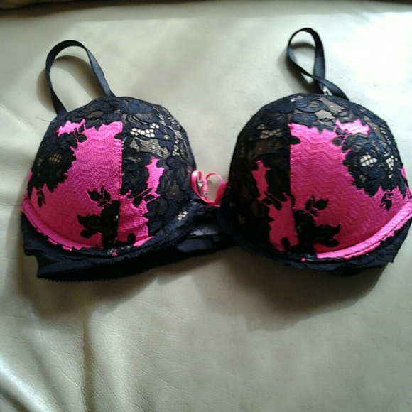 Victoria secret bombshell bra