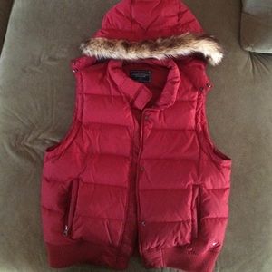 American Eagle puffer vest SZ XL