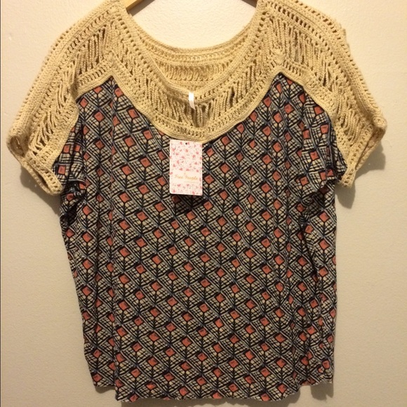 Cute free people shirt