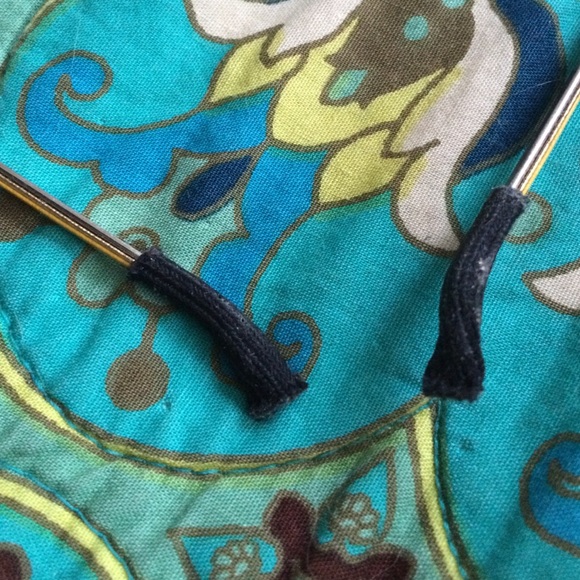 FREE with purchase, super cute! - comment below - Picture 4 of 4