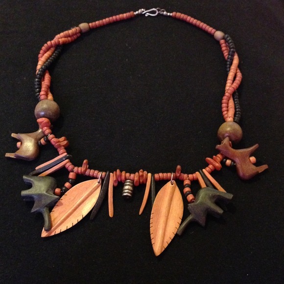 Jewelry - Wooden African Animal necklace