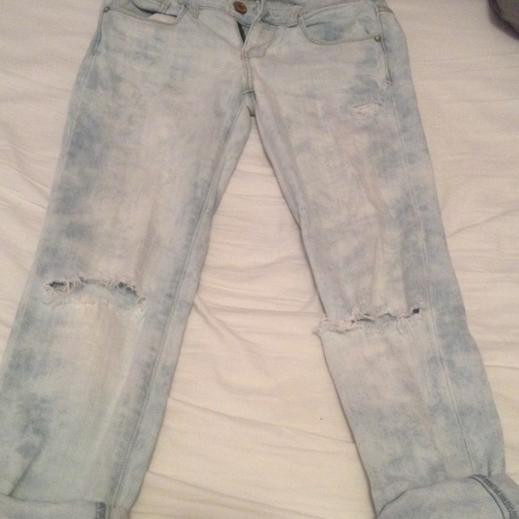 Acid wash American eagle jeans