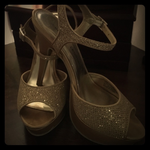 Gold high sparkling heel!