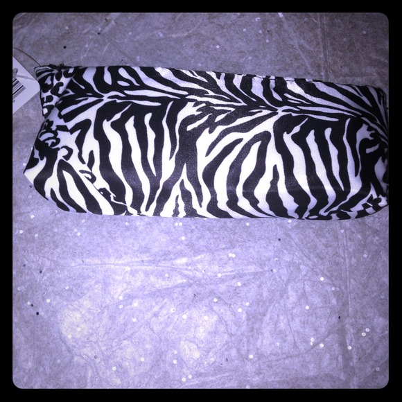 🔲🔳Zebra print makeup bag🔲🔳