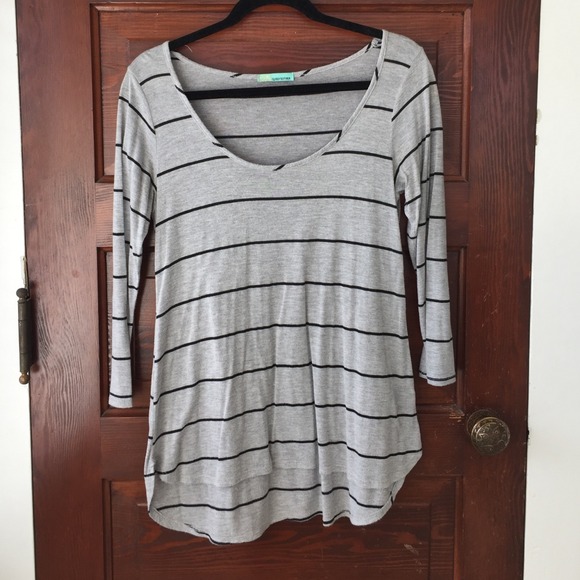 Grey 3/4 sleeve tee