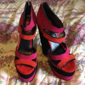 Dolce Vita suede heels