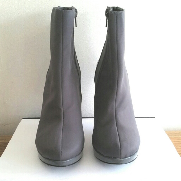 (SOLD) [HP] Gray Mixed Media Booties - Picture 2 of 4