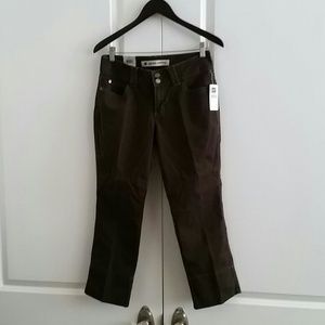 Gap low rise cropped pants