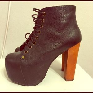 AUTHENTIC Lita Booties