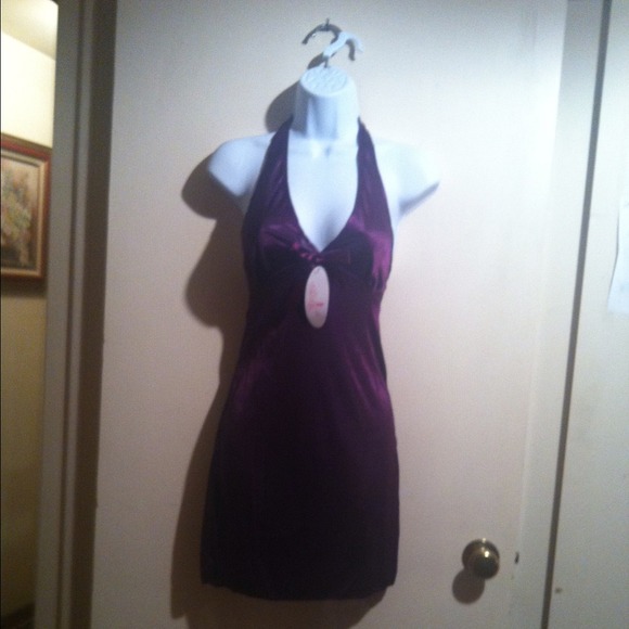 🌸 Silk Halter Dress 🌸 NWT