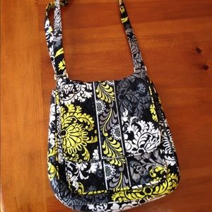 Vera Bradley Mailbag in Baroque