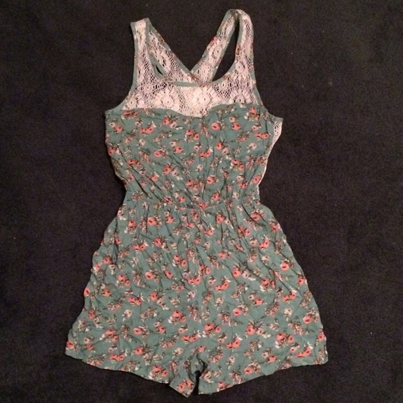 Turquoise Romper with Pink Flowers and Lace❤️