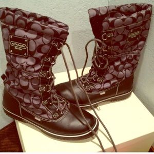 Coach boots size 8