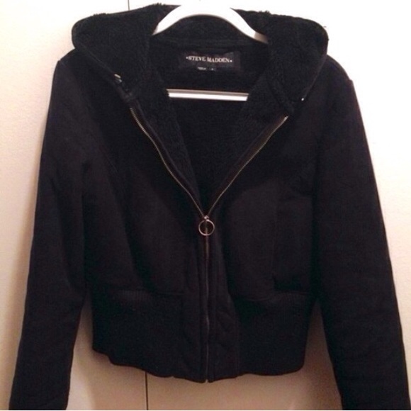 Steve Madden Cropped Shearling Jacket - Picture 2 of 4