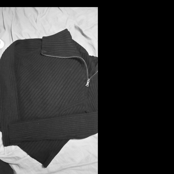Asymmetrical zipper-neck sweater by Guess