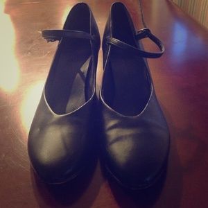 🎉Sale🎉Black character heels