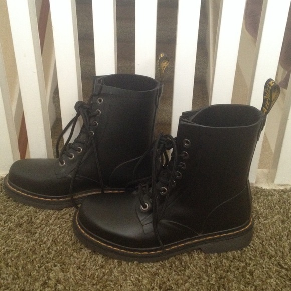 Dr Marten Matte black Boot