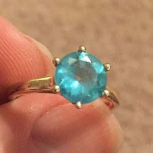 10kt solid gold ring with 3ct blue apatite