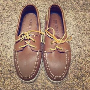 Sperry's topsiders