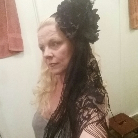 ExquisiteHeadBand - Picture 3 of 3