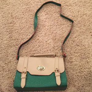 Shasa Cross-Body Purse