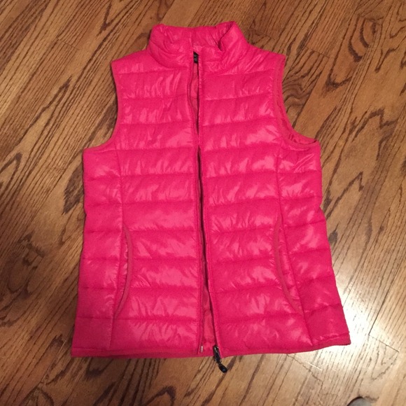 pink poofy vest women's small