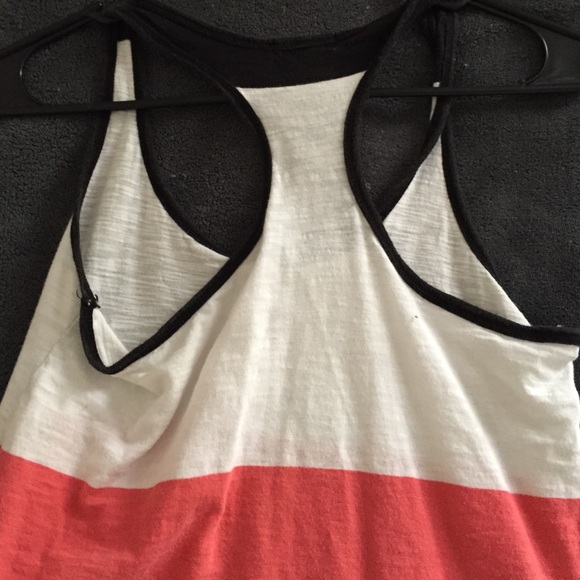 Color Blocked Racer Back - Picture 2 of 2