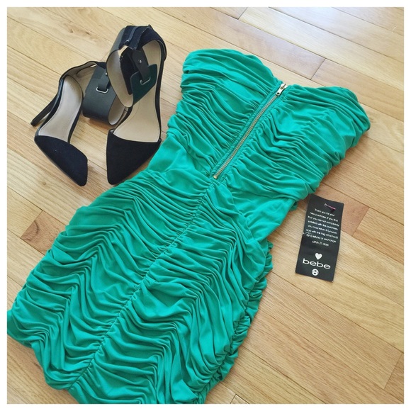 bebe Dresses & Skirts - BEBE | Emerald Strapless Dress NWT