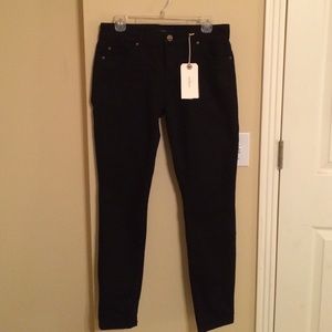 Harper Skinny Jeans- Black