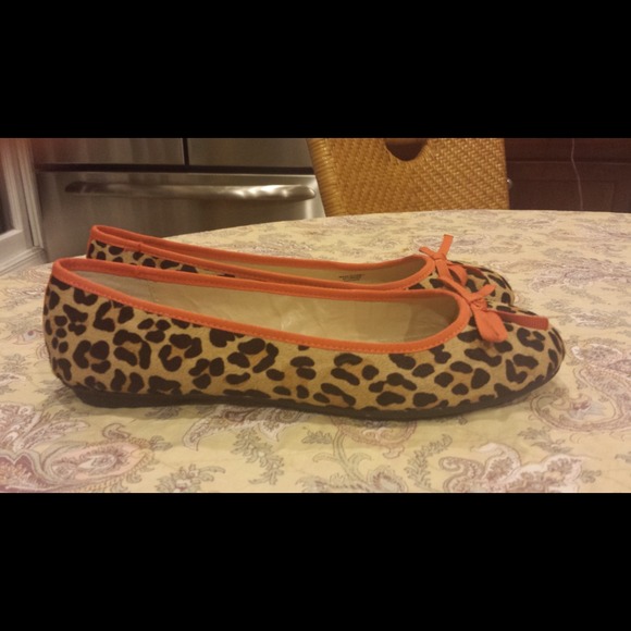 Leopard flats