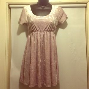 🎀TRADED🎀 American Apparel Velvet Babydoll Dress