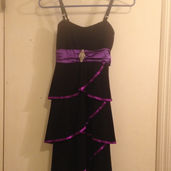 formal dress - Picture 1 of 2