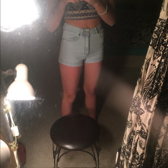 Very high waisted (mom short) shorts