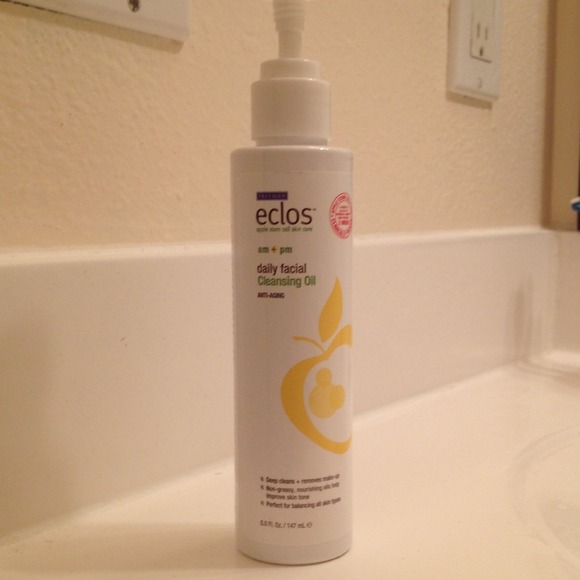 Freeman Eclos Cleansing Oil