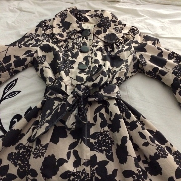 Beautiful trench coat!