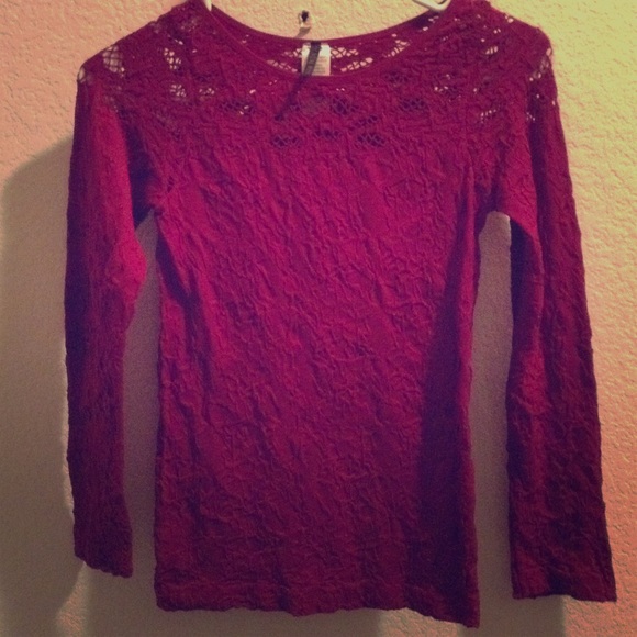 Very cute blouse.