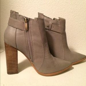 Steven by Steve Madden grey booties