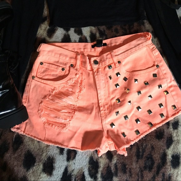 High waisted shorts - Picture 2 of 3