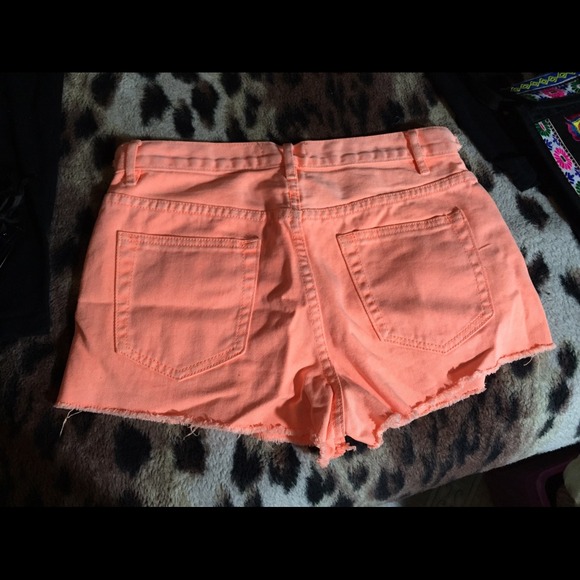 High waisted shorts - Picture 3 of 3