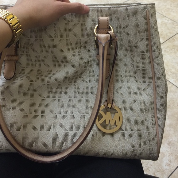 Michael Kors purse