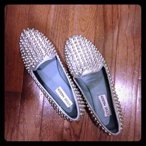 Steve Madden silver studded flats