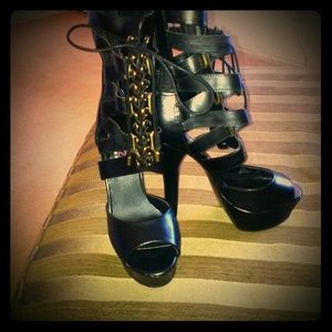 Steve Madden Sexy Black Stilettos 9.5