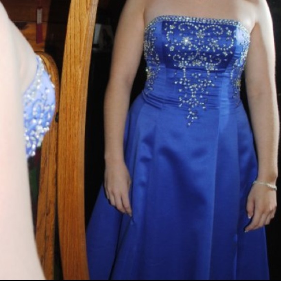 Purple long prom dress. - Picture 2 of 4
