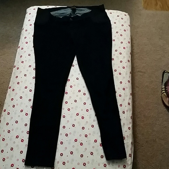 Maternity skinny jeans