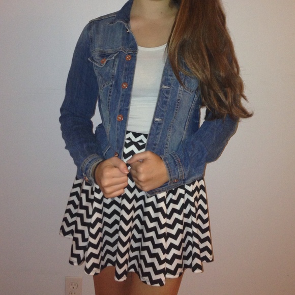 Medium  Wash Jean Jacket